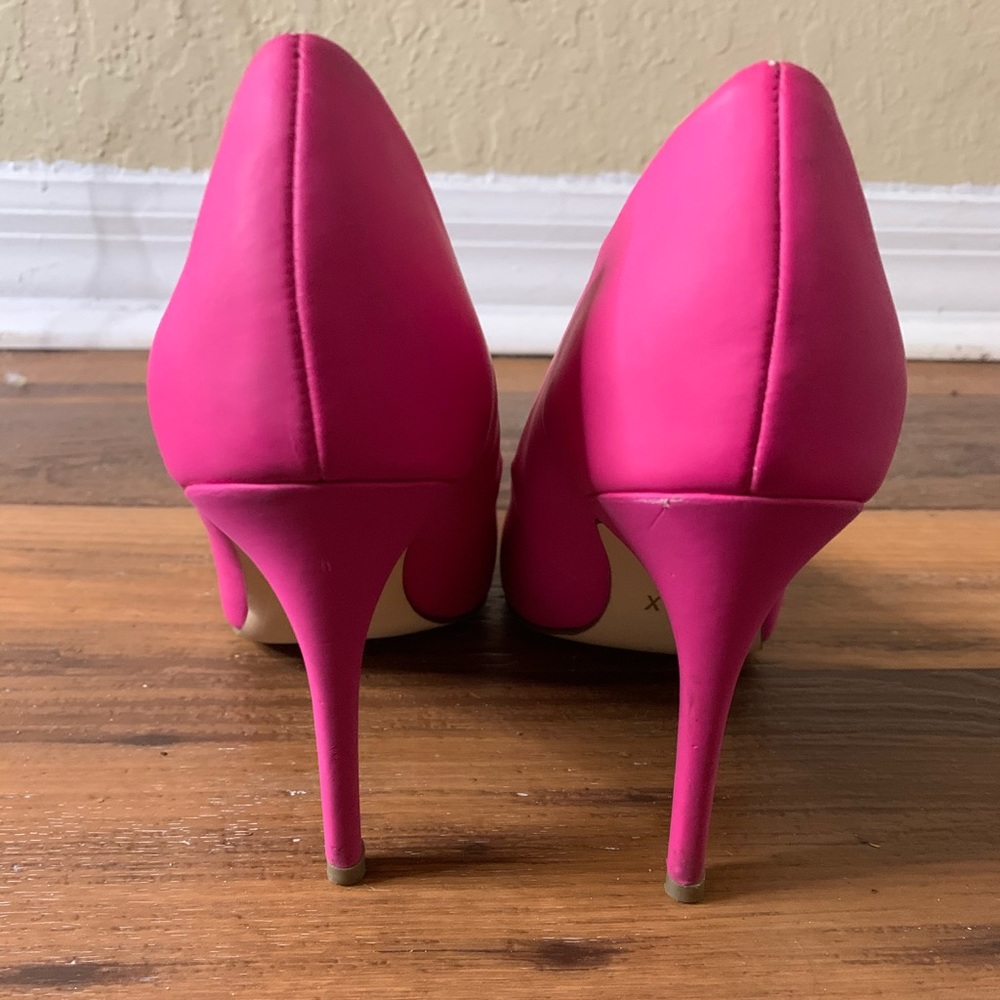 Hot Pink Pumps - Picture 2 of 5